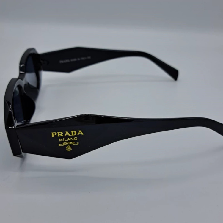 عینک آفتابی پرادا Prada – فریم لوکس